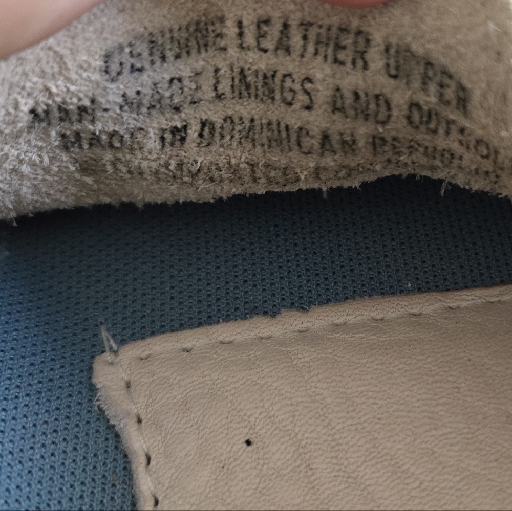 Timberland Art. Classic Boat Leather Unlined Boat Shoe Cream Blue EUC 6.5 - Picture 7 of 9